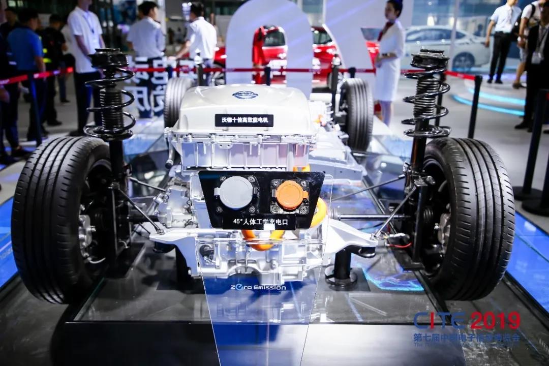 智能網聯與新能源汽車：通往未來新入口