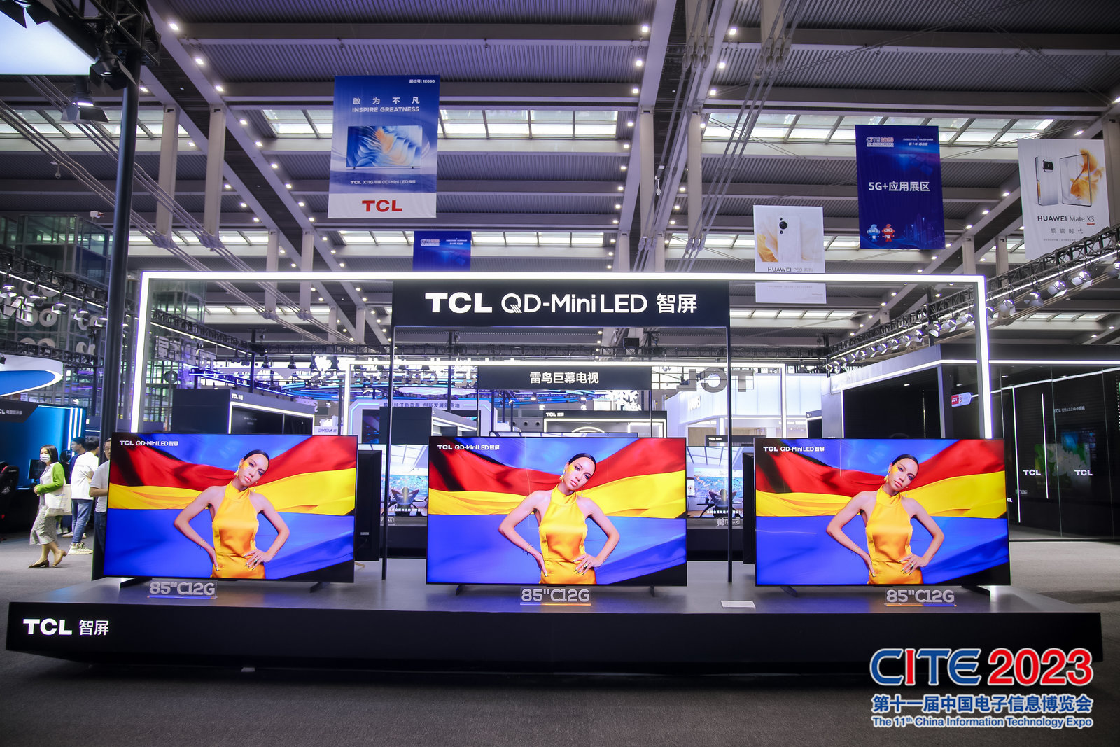 深圳電子展現(xiàn)場(chǎng) 深圳電子展現(xiàn)場(chǎng)